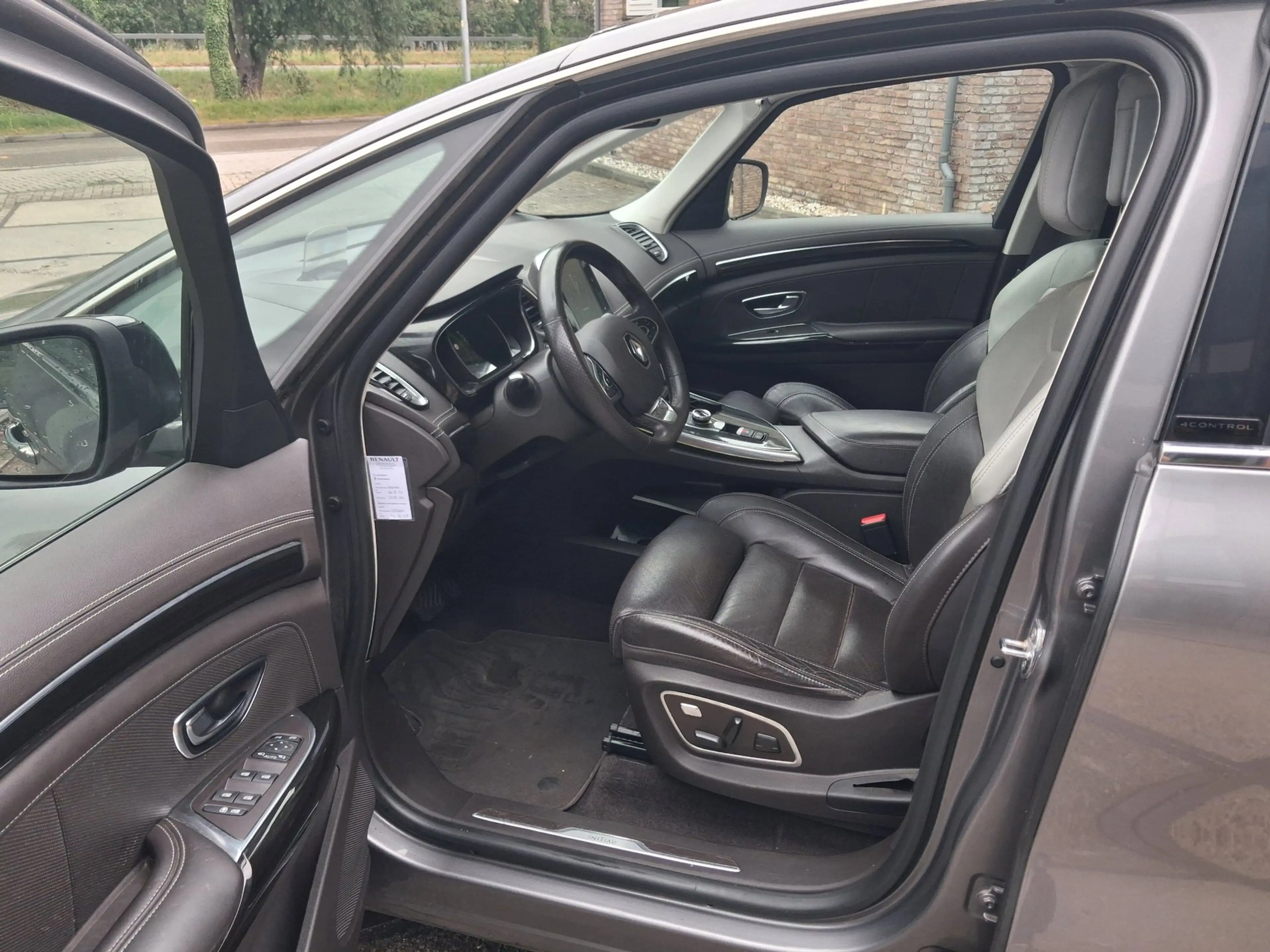 Renault Espace 1.6 TCe Initiale Paris (((7-PERSOONS/ nieuwe apk ) — photo 7
