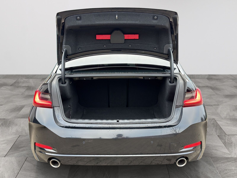 BMW 318 d Facelift AUTOMATIK|TEMPOMAT|SHZ|NAVI|LED — photo 15
