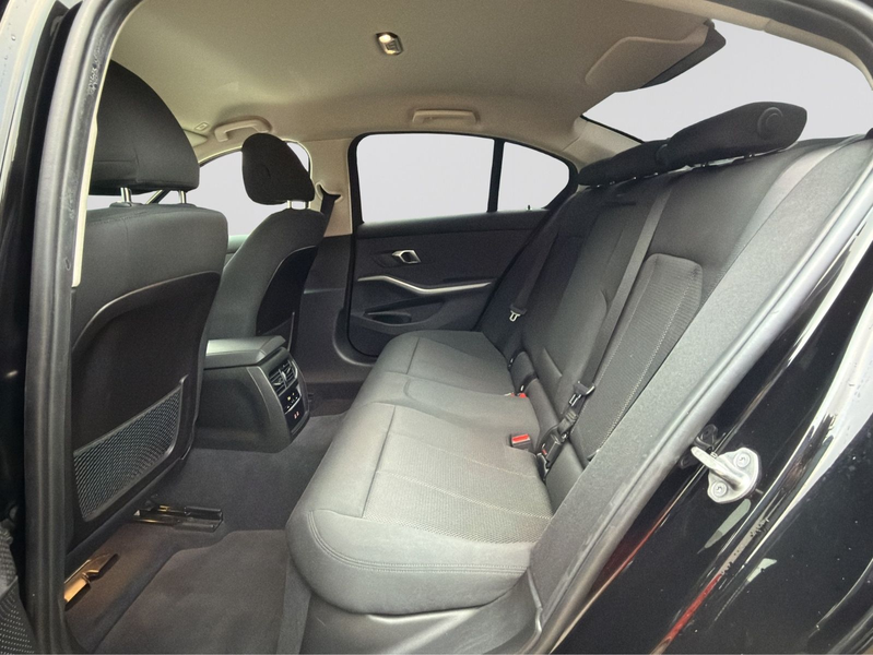 BMW 318 d Facelift AUTOMATIK|TEMPOMAT|SHZ|NAVI|LED — photo 11