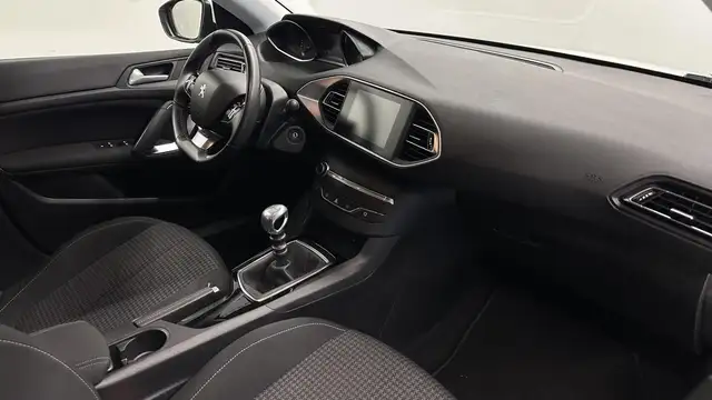 Peugeot 308 view 15