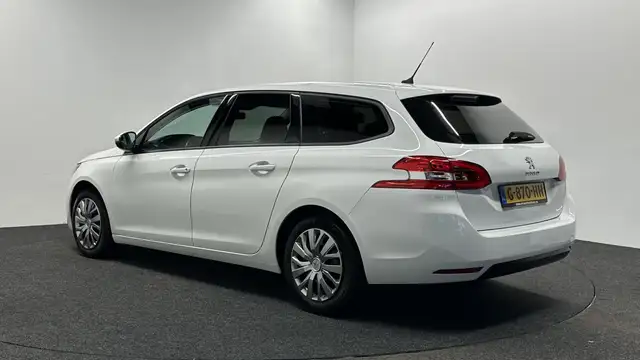 Peugeot 308 view 9