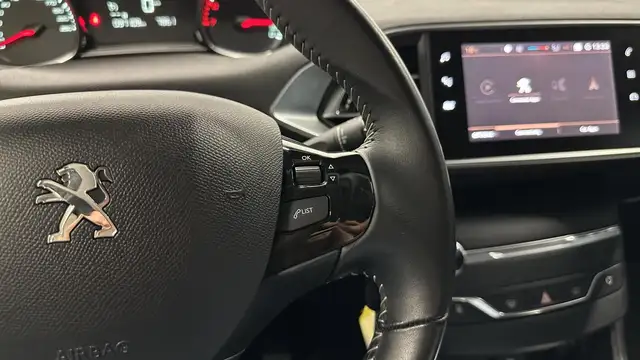 Peugeot 308 view 26