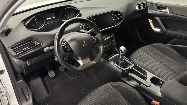 Peugeot 308 view 21