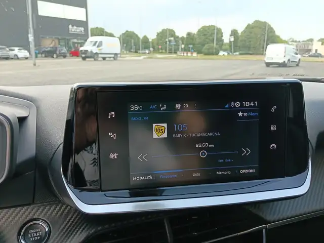 Peugeot 2008 view 17