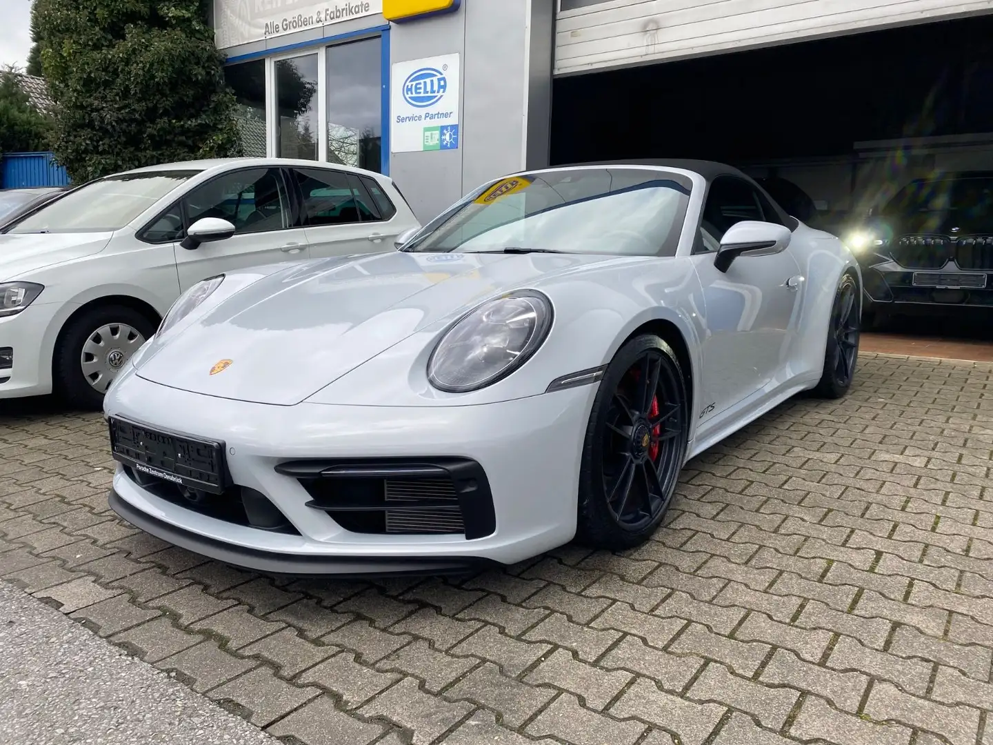 Porsche 992 Carrera 4 GTS Cabriolet*VOLL*CARBON*APPROVED Grijs - 1