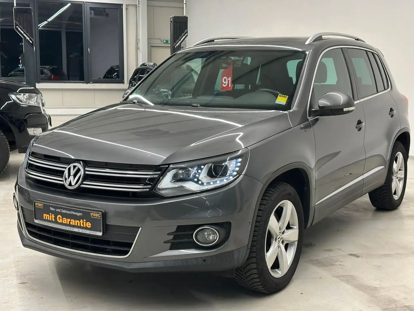 Volkswagen Tiguan Lounge Sport&Style*PANO*SHZ*PDC*TEMPOMAT Gris - 1