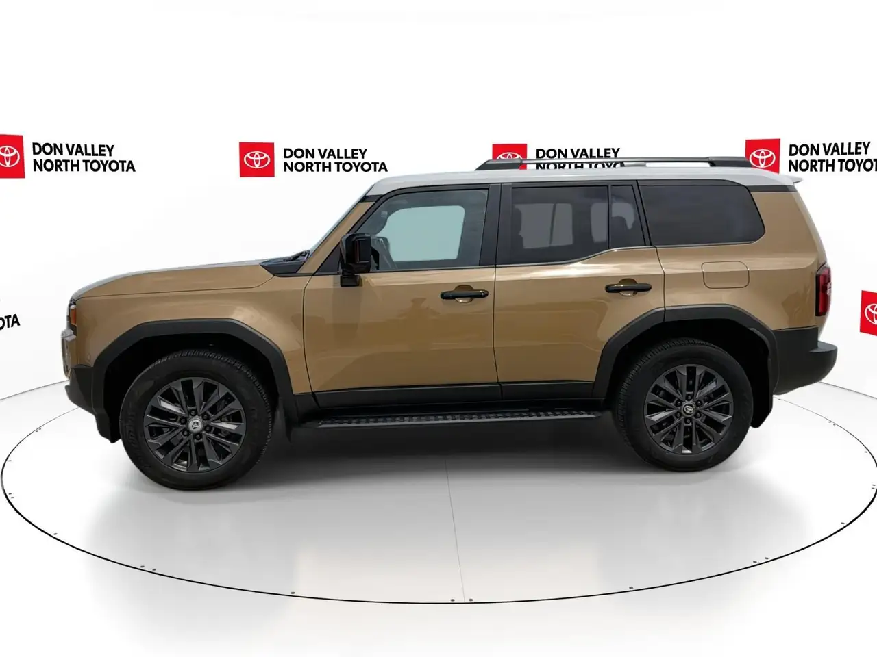 Toyota Land Cruiser photo Toyota Land Cruiser