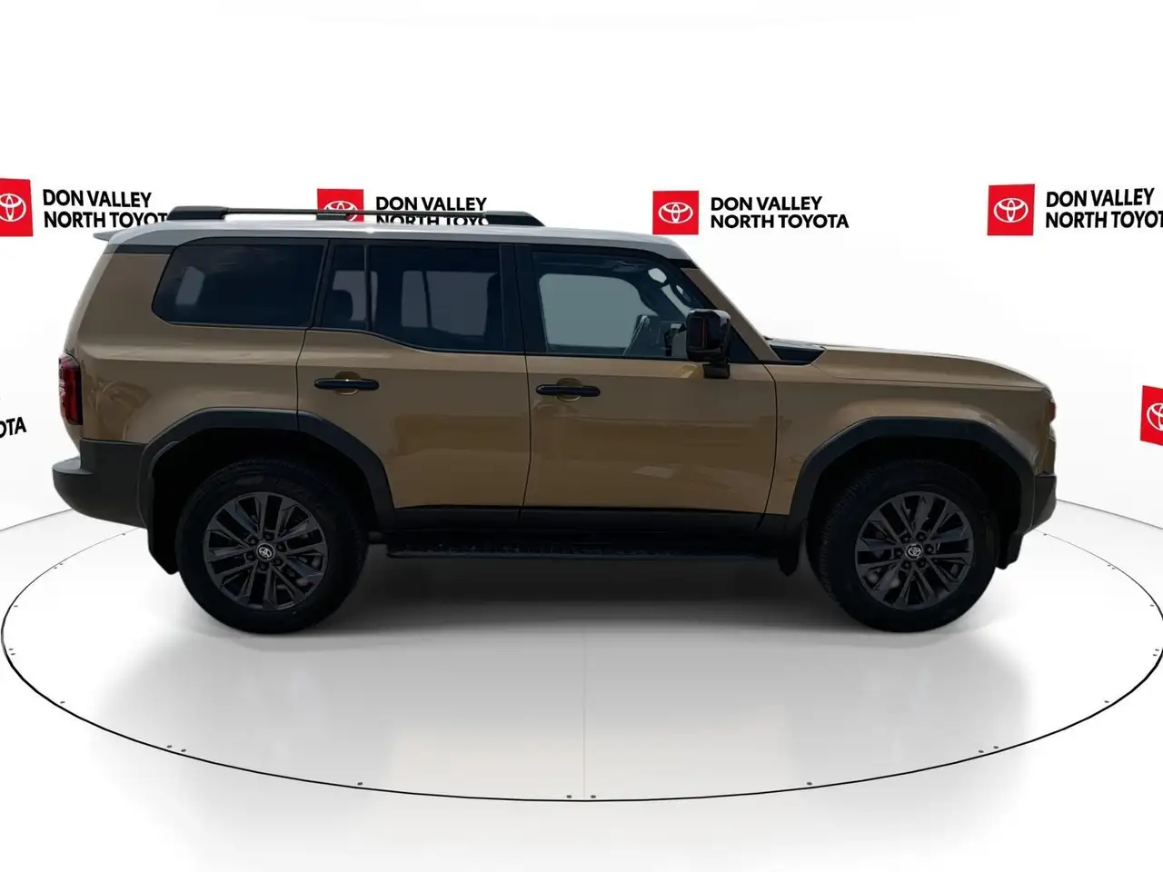 Toyota Land Cruiser photo Toyota Land Cruiser