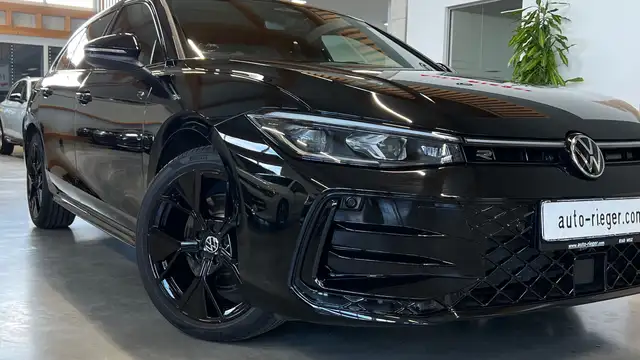 Volkswagen Passat Variant 2.0 TDI 142 kW 4Motion R-Line Head-up HarmanKardon Ansicht 5