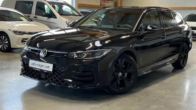 Volkswagen Passat Variant 2.0 TDI 142 kW 4Motion R-Line Head-up HarmanKardon Ansicht 2