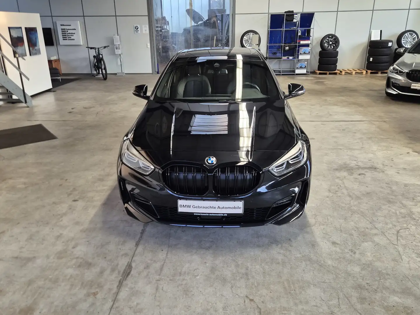 BMW 120 120i M Sport /PANO-SD/NAVI/LED/KAMERA/HIFI/LCP/ Schwarz - 2