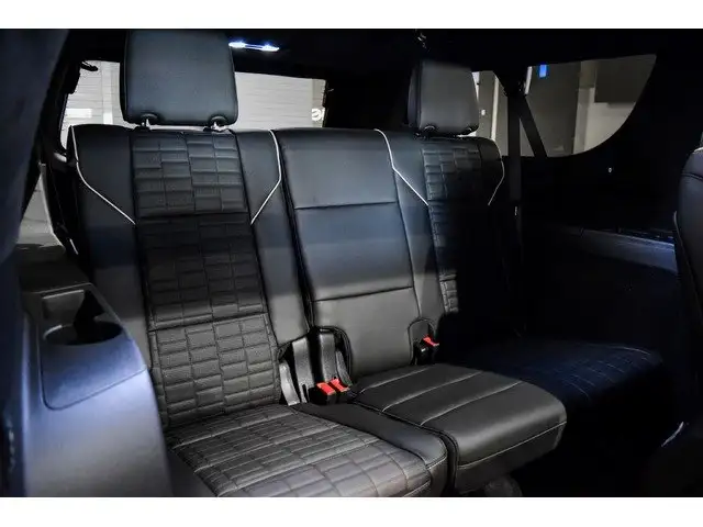 Cadillac Escalade view 14