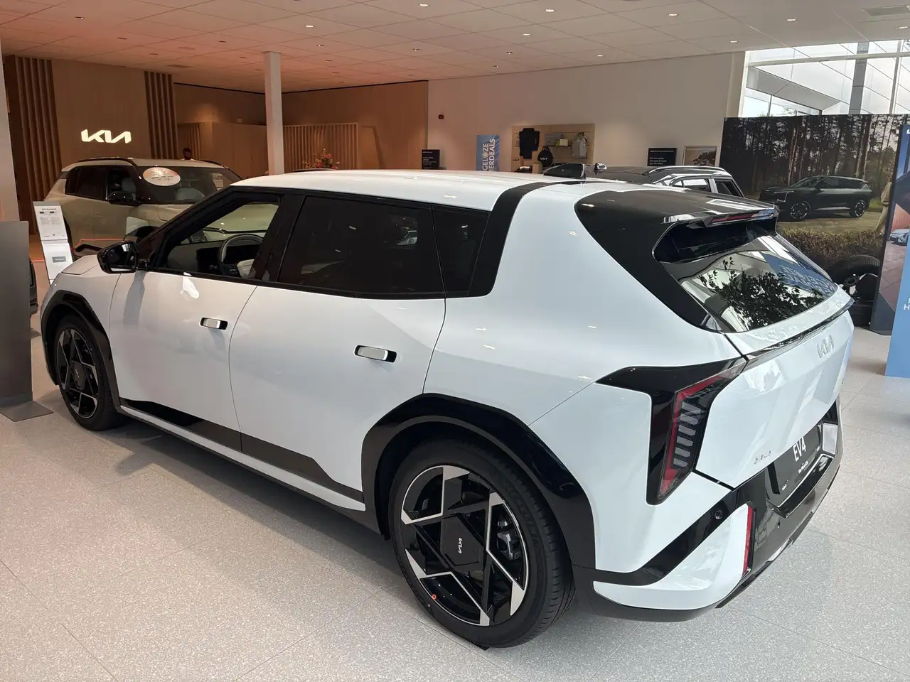 Kia EV4 2026