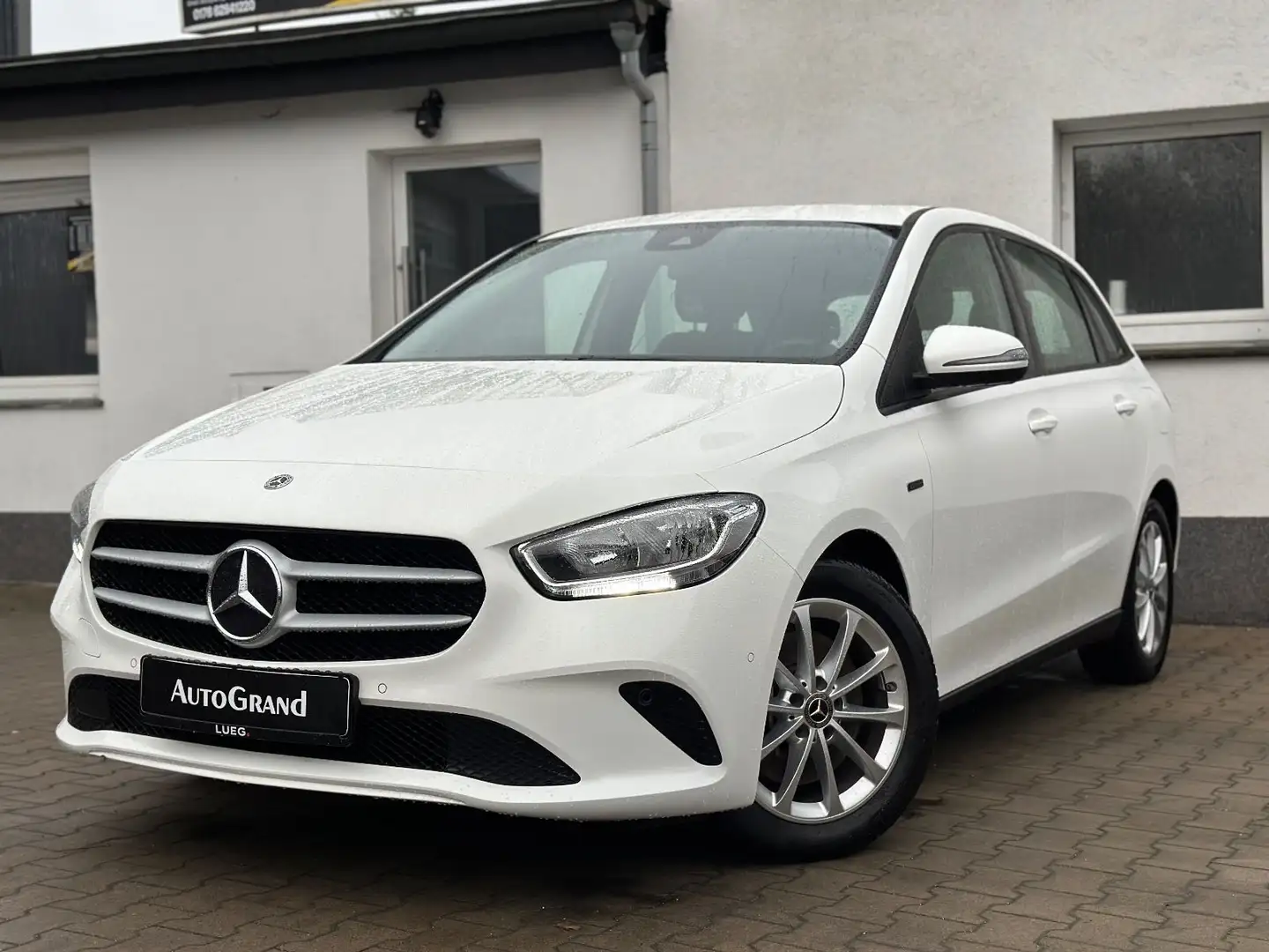 Mercedes-Benz B 250 e*1HAND*Navi*LED*TeilLeder*Dig.Tacho* Blanco - 2
