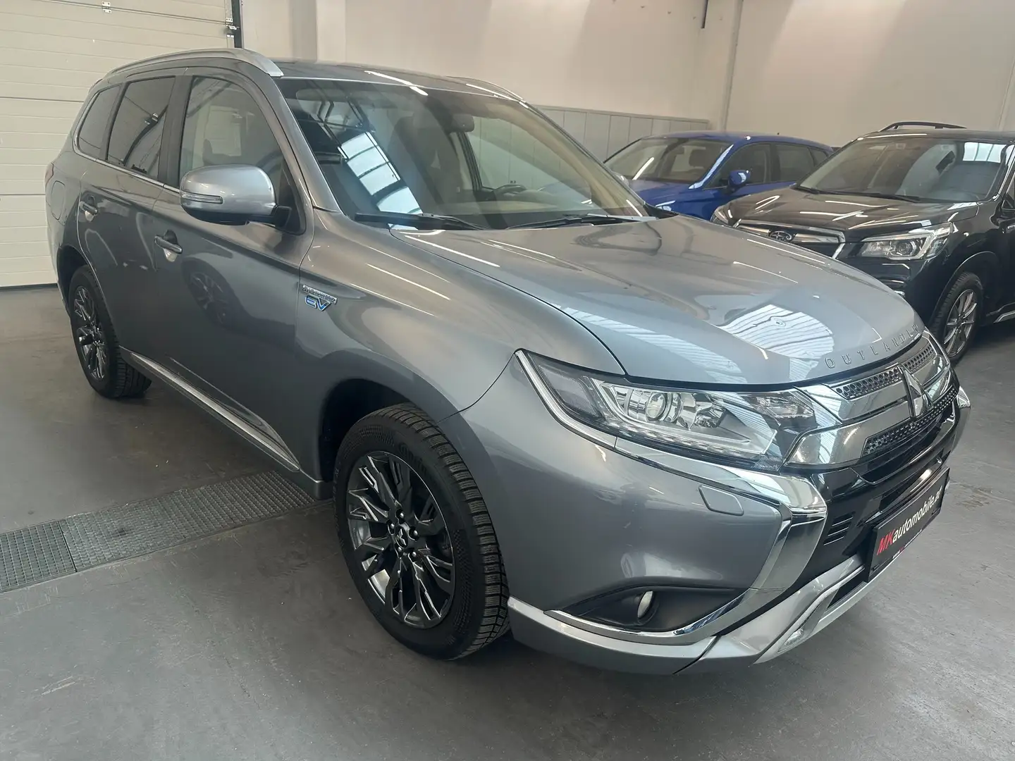 Mitsubishi Outlander 2,4 PHEV INTENSER 4WD * NETTO 12.909 € * Grau - 1
