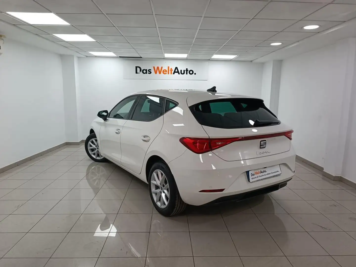 SEAT Leon 2.0TDI CR S&S Style XS DSG-7 150 Blanco - 2