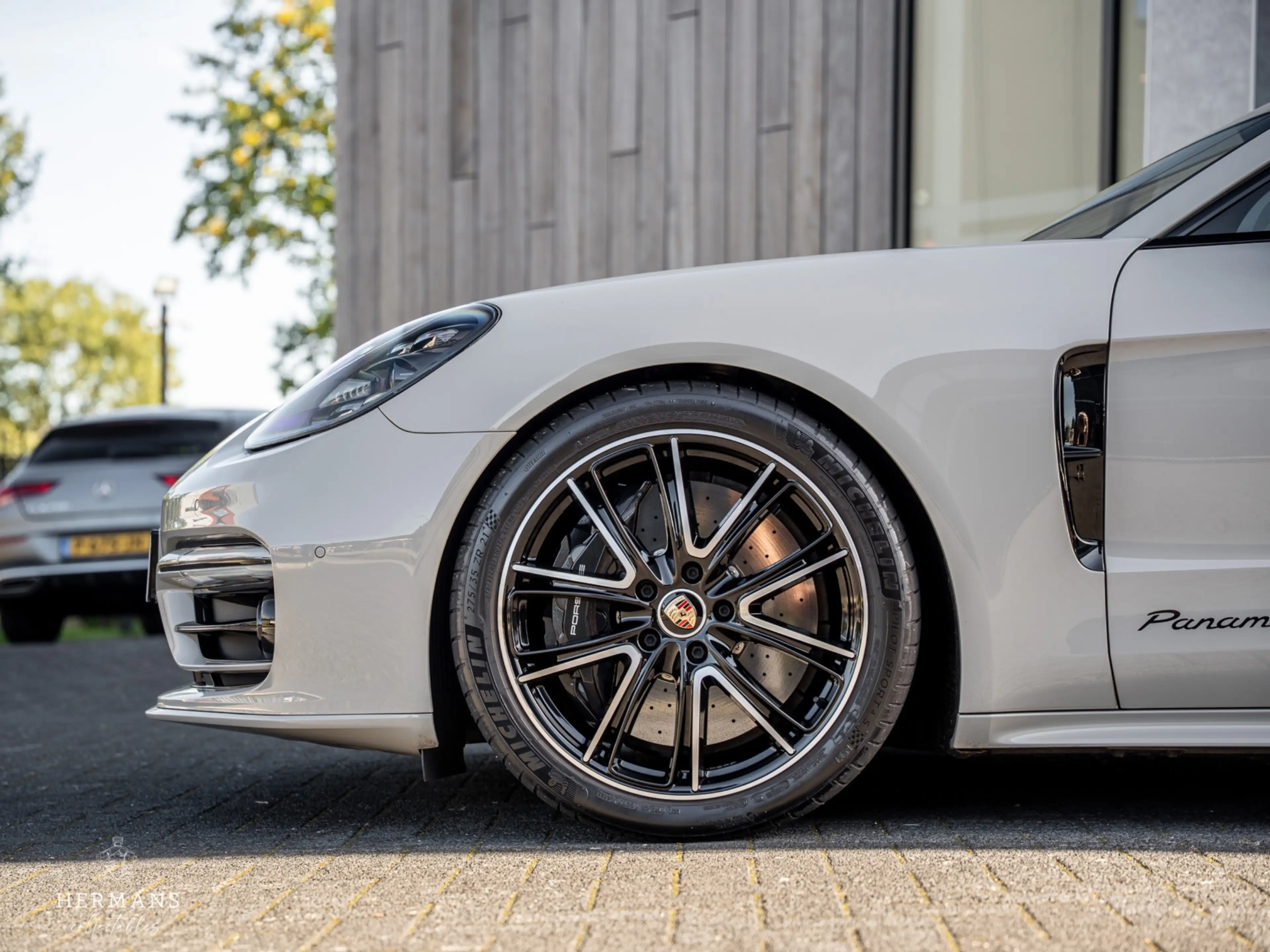 Porsche Panamera Sport Turismo 4.0 Turbo S E-Hybrid / Carbon / Burm — photo 11