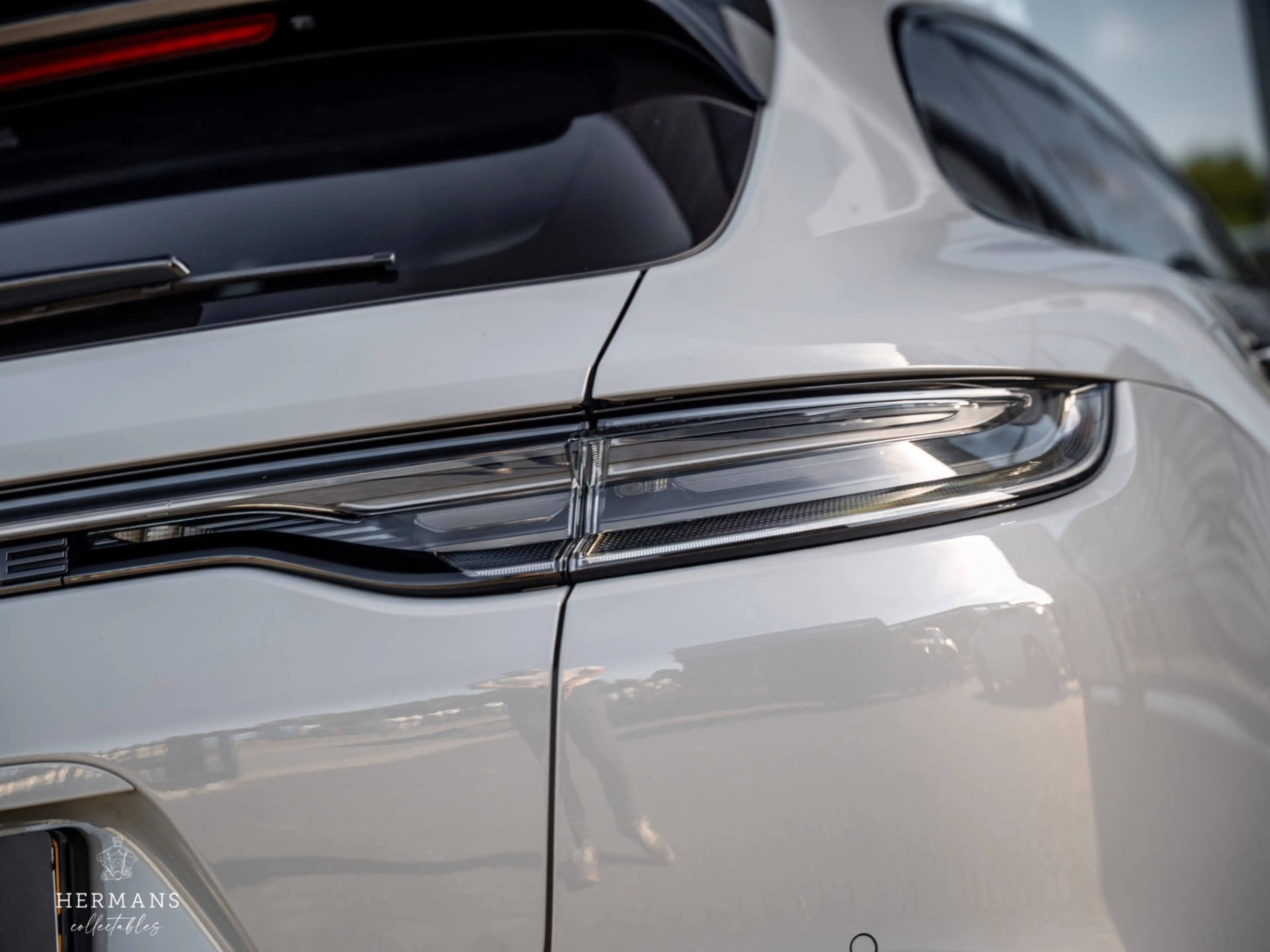 Porsche Panamera Sport Turismo 4.0 Turbo S E-Hybrid / Carbon / Burm — photo 9
