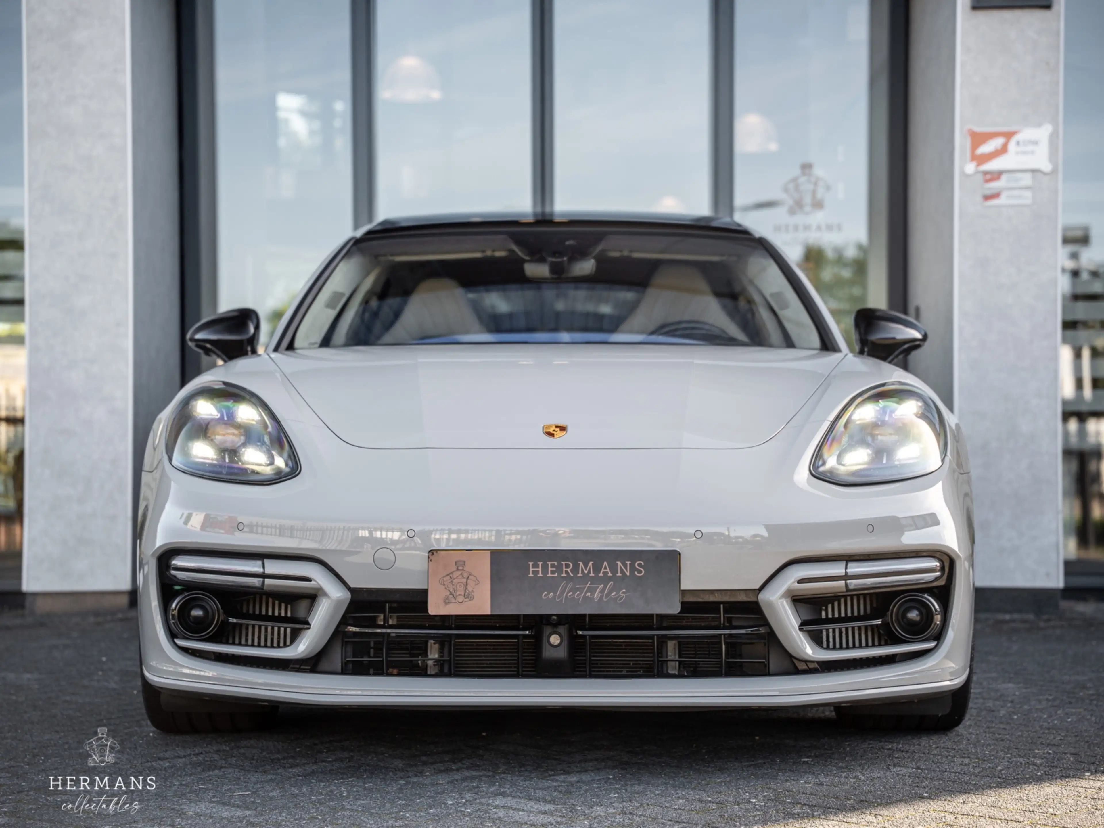 Porsche Panamera Sport Turismo 4.0 Turbo S E-Hybrid / Carbon / Burm — photo 3