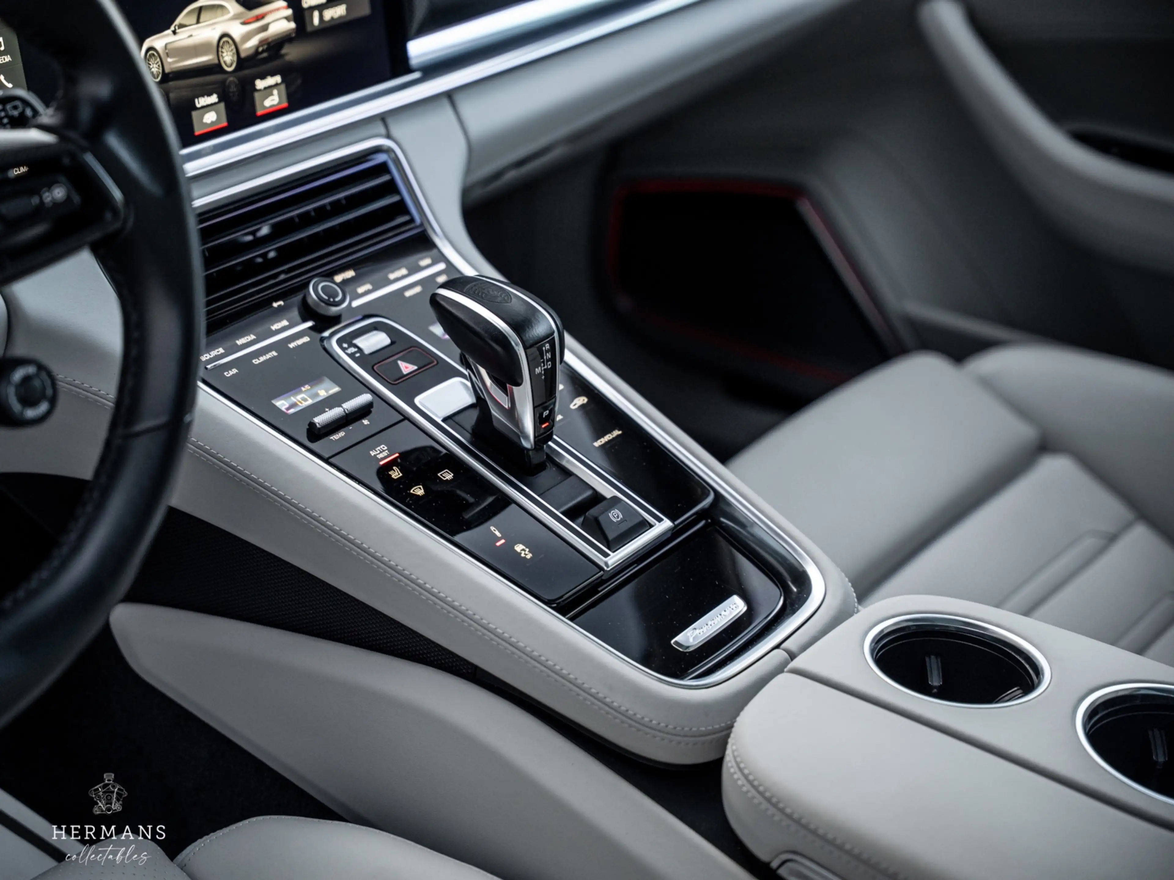 Porsche Panamera Sport Turismo 4.0 Turbo S E-Hybrid / Carbon / Burm — photo 21