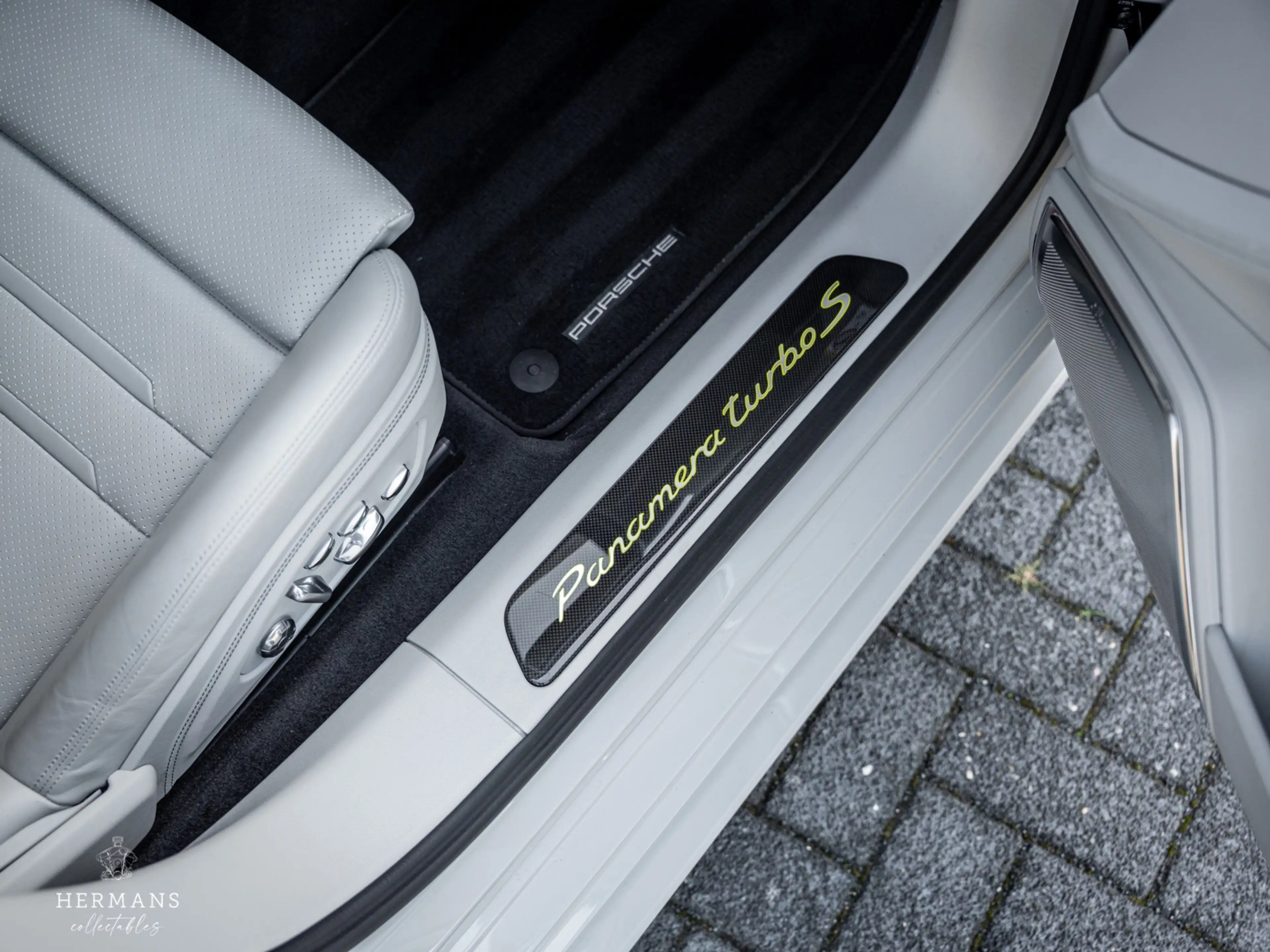 Porsche Panamera Sport Turismo 4.0 Turbo S E-Hybrid / Carbon / Burm — photo 15