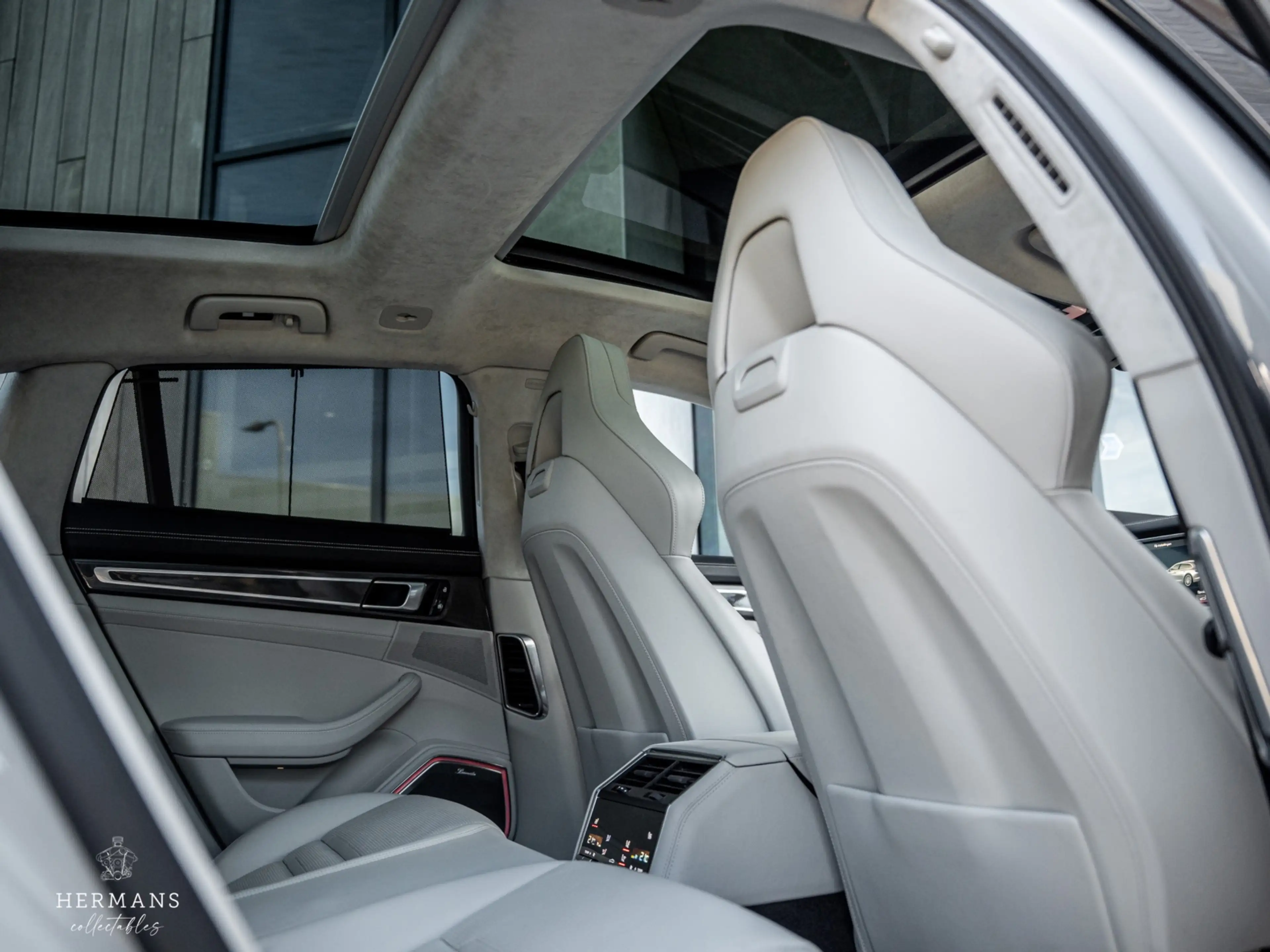 Porsche Panamera Sport Turismo 4.0 Turbo S E-Hybrid / Carbon / Burm — photo 33