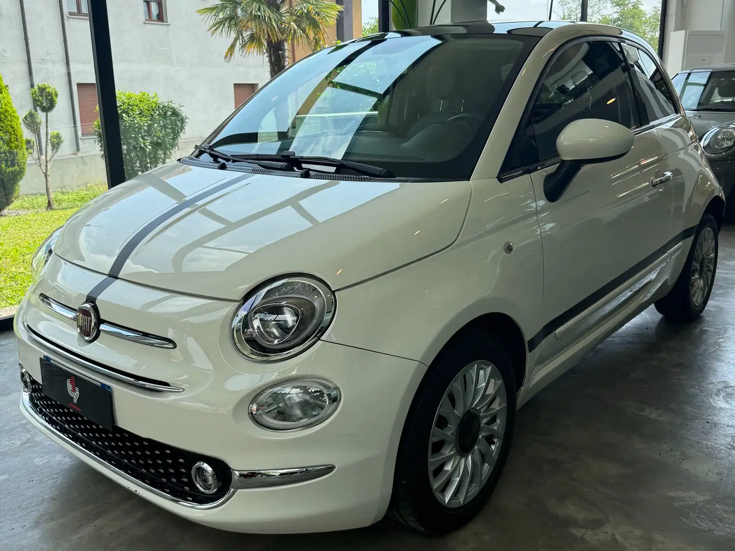 Fiat 500 500 1.2 Lounge 69cv AUTOMATICO Weiß - 2