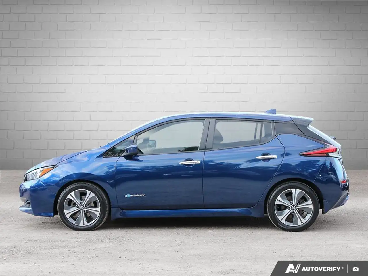 Nissan Leaf снимка Nissan Leaf