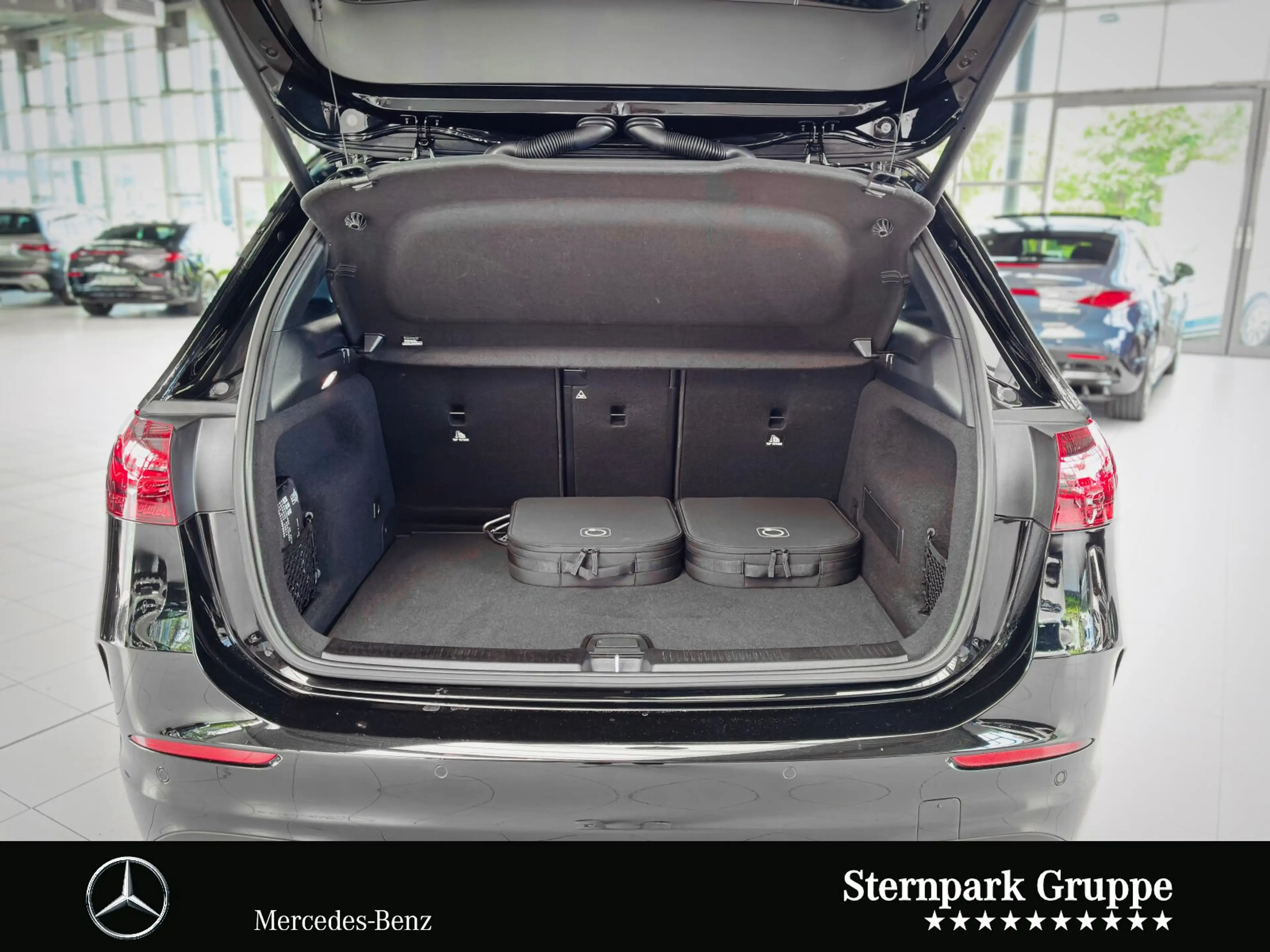 Mercedes-Benz B 250 B 250 e mit EQ Hybrid Technologie AMG Line/Navi — photo 13