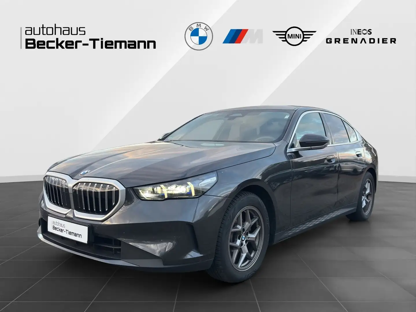 BMW 520 i Limousine 3J Garantie| 360°Kam | HarmanK | Memor Grau - 1