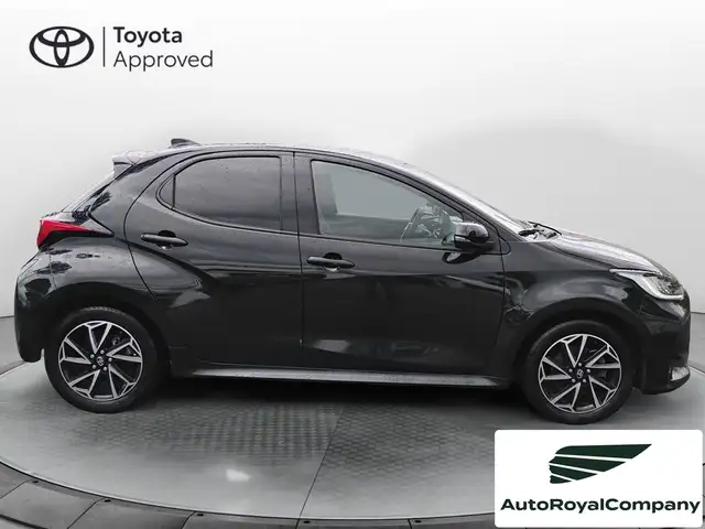 Toyota Yaris view 11