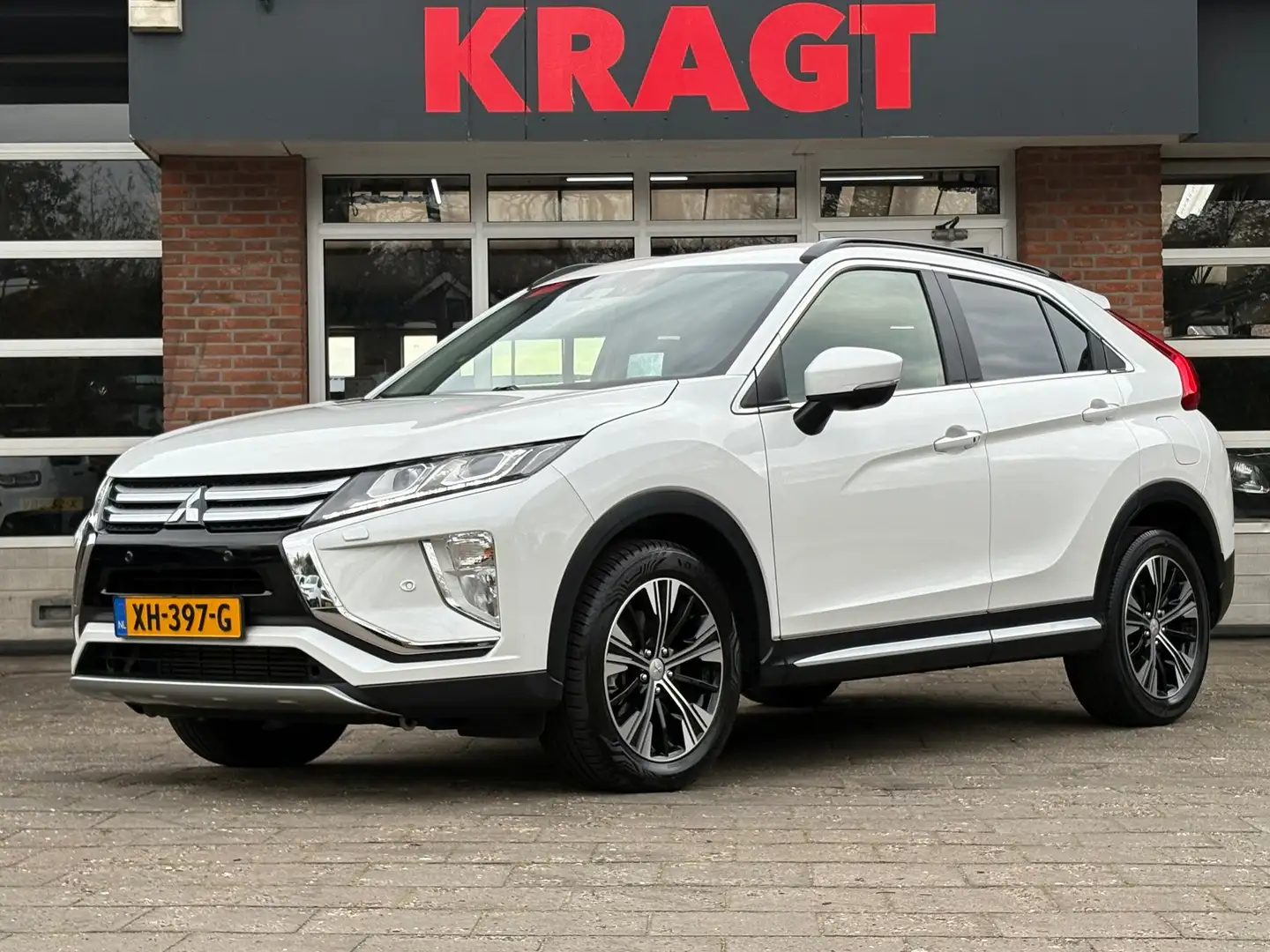 Mitsubishi Eclipse Cross First Edition 1.5 DI-T 163 pk AUTOMAAT - Camera - Wit - 1