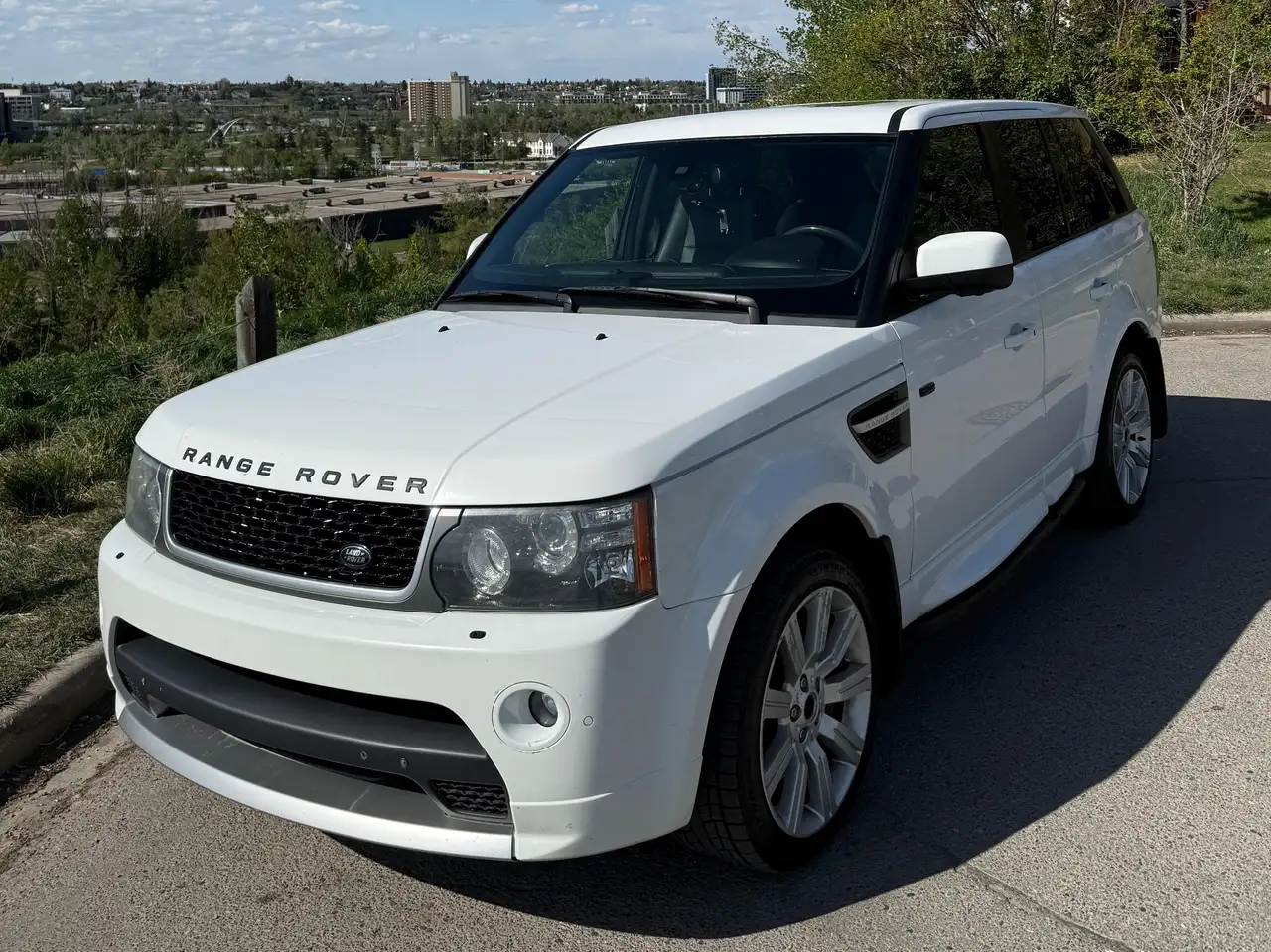 Land Rover Range Rover Sport снимка Land Rover Range Rover Sport
