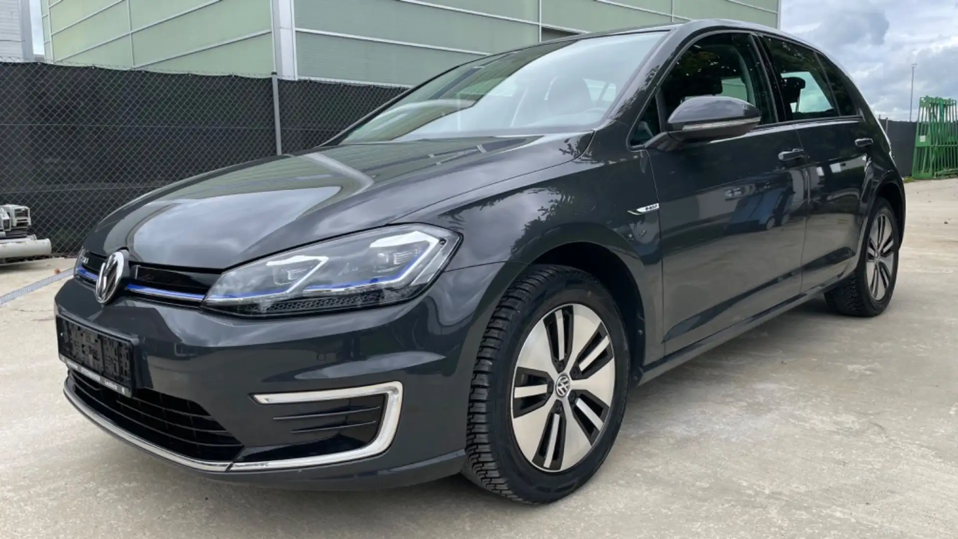 Volkswagen Golf *VII*Lim*e-Golf*ACC*DAB*LED*NAVI*inkl*Batter Grau - 1
