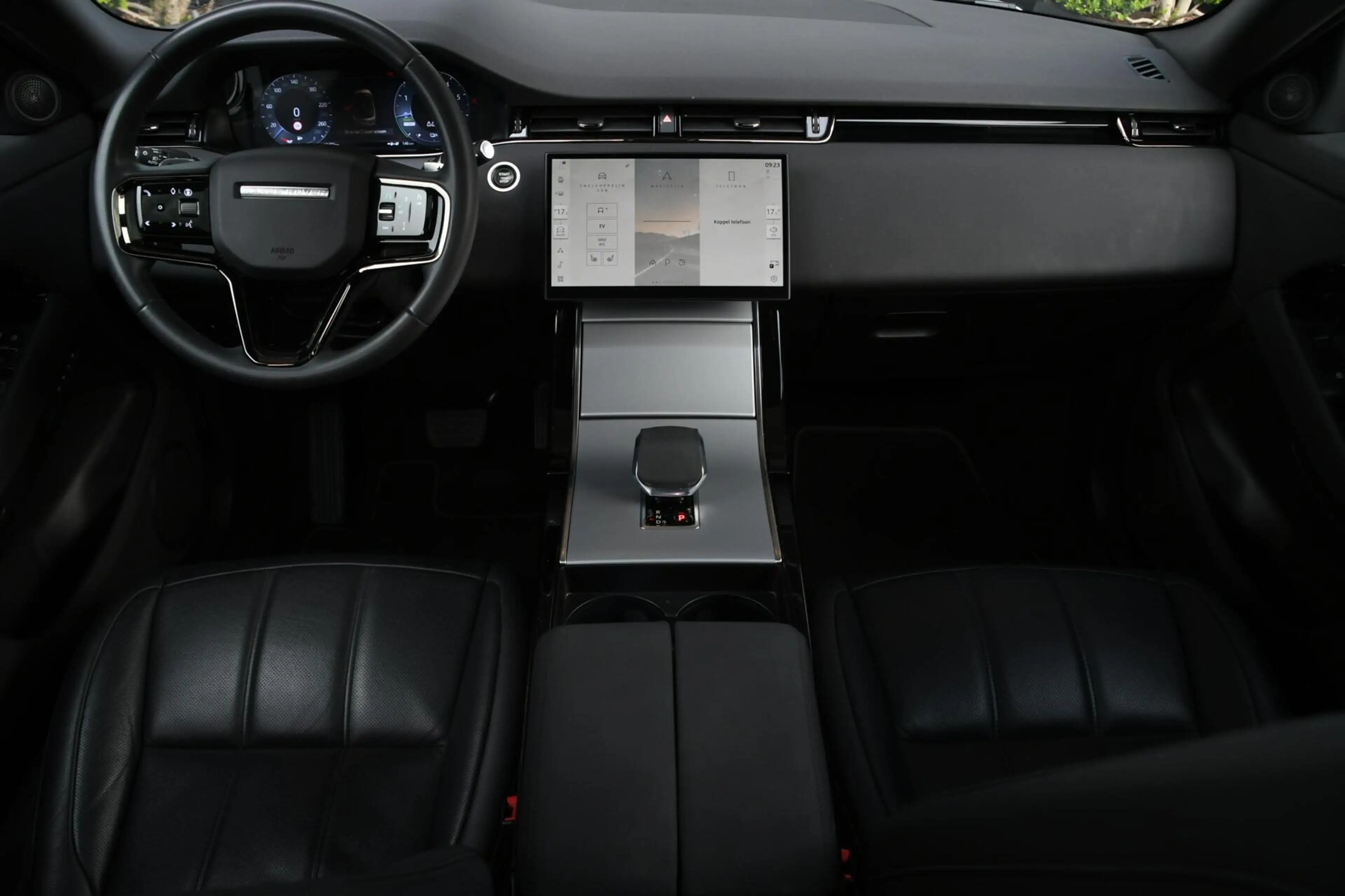 Land Rover Range Rover Evoque 1.5 P300e PHEV AWD S | SOH 96% — photo 18