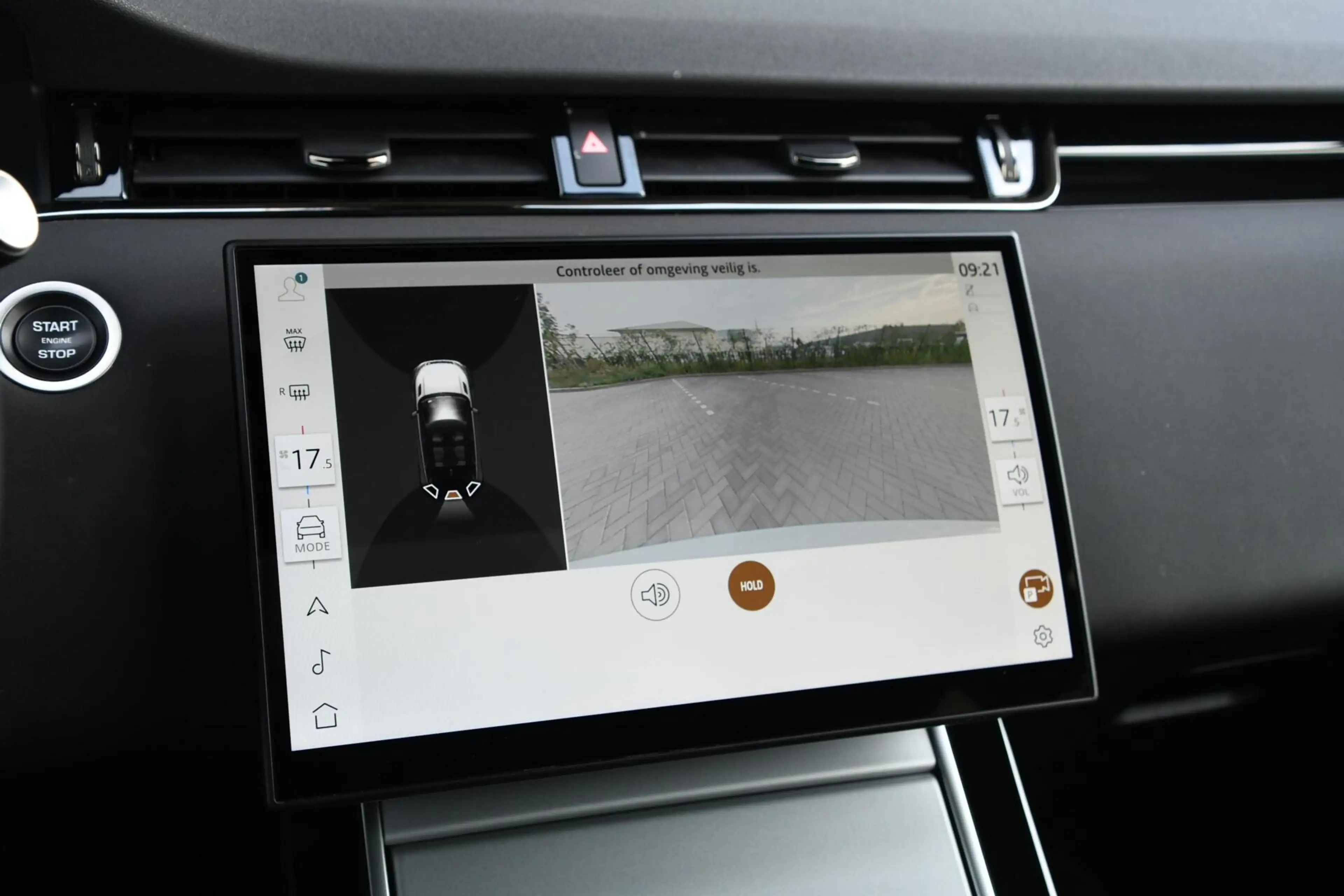 Land Rover Range Rover Evoque 1.5 P300e PHEV AWD S | SOH 96% — photo 22