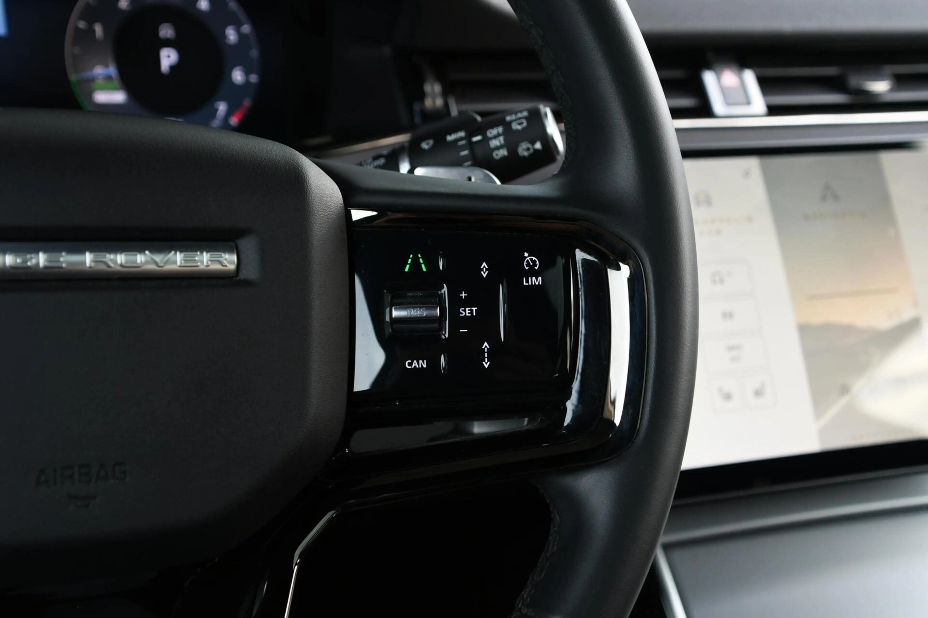 Land Rover Range Rover Evoque 1.5 P300e PHEV AWD S | SOH 96% — photo 17