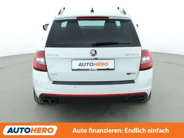 Skoda Octavia view 5