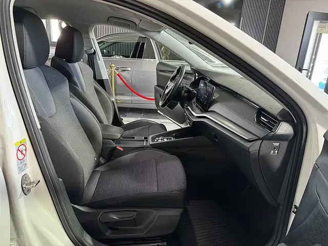Skoda Octavia view 13