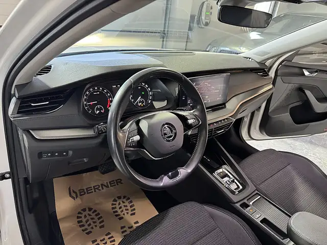 Skoda Octavia view 10