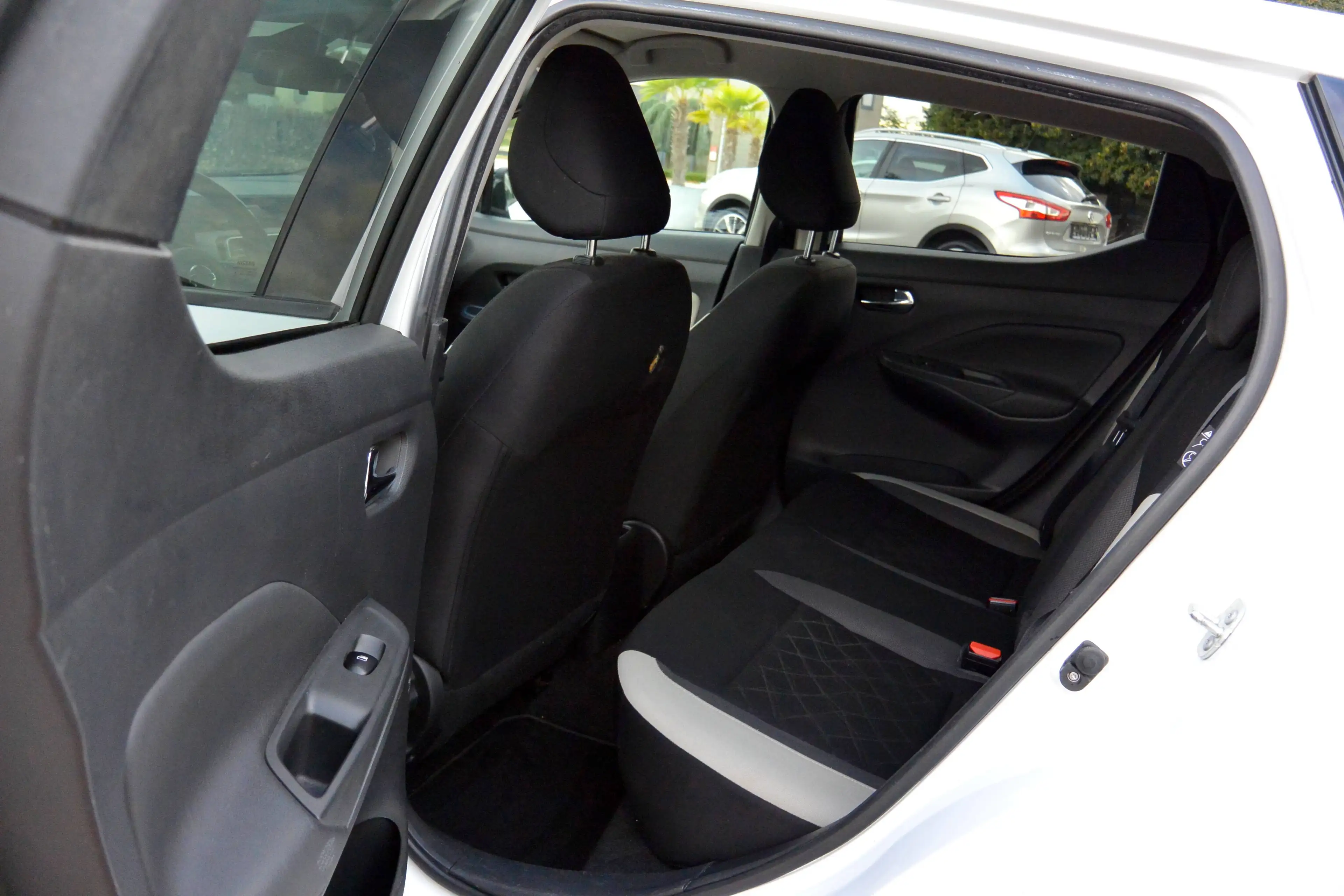 Nissan Micra 1.0 IG-T N-Design**1ER PROP**CARPLAY**CLIM**GARANTIE 12MOIS** — photo 7