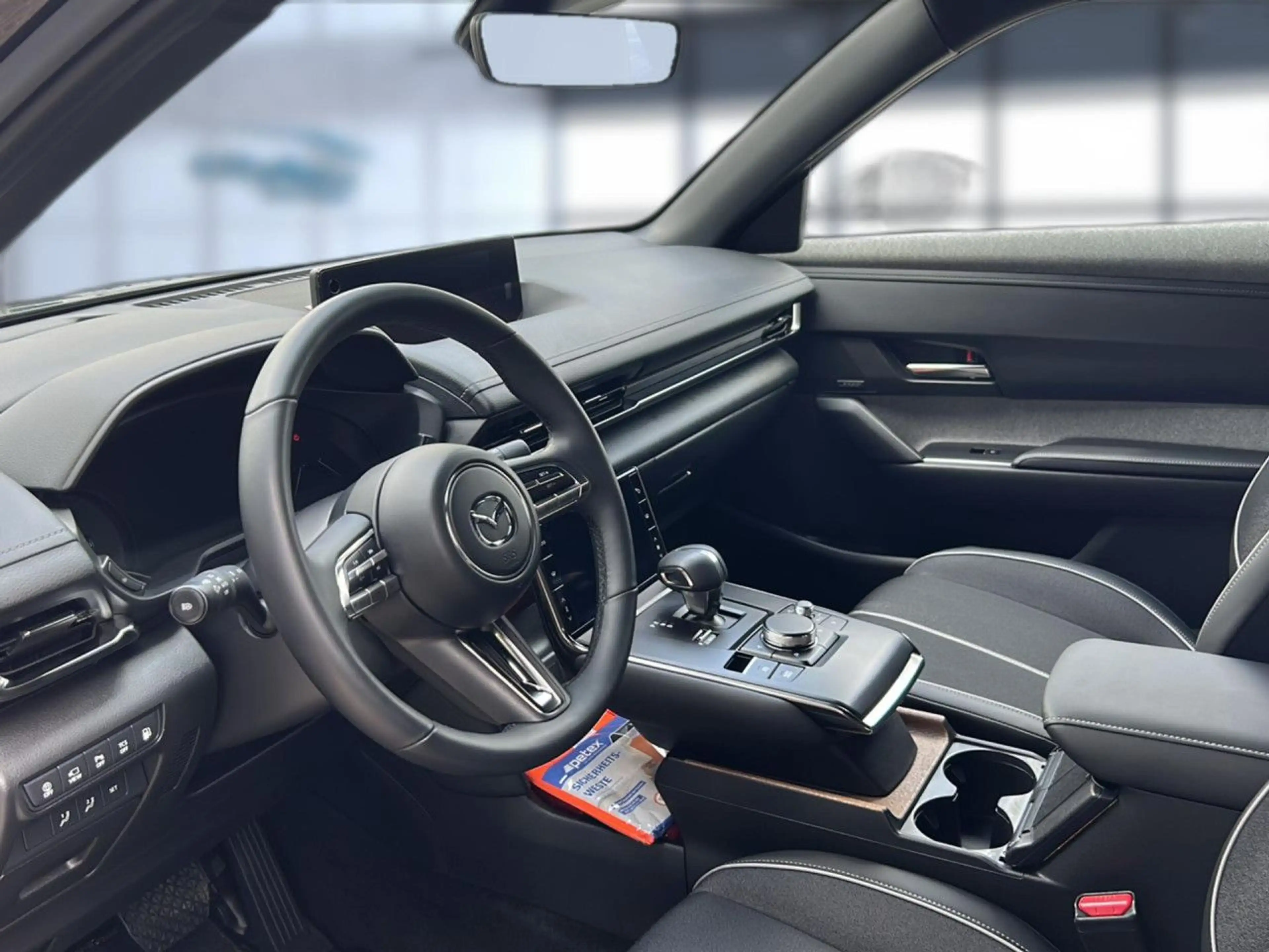 Mazda MX-30 Edition R R-EV Bluetooth Head Up Display LED — photo 10