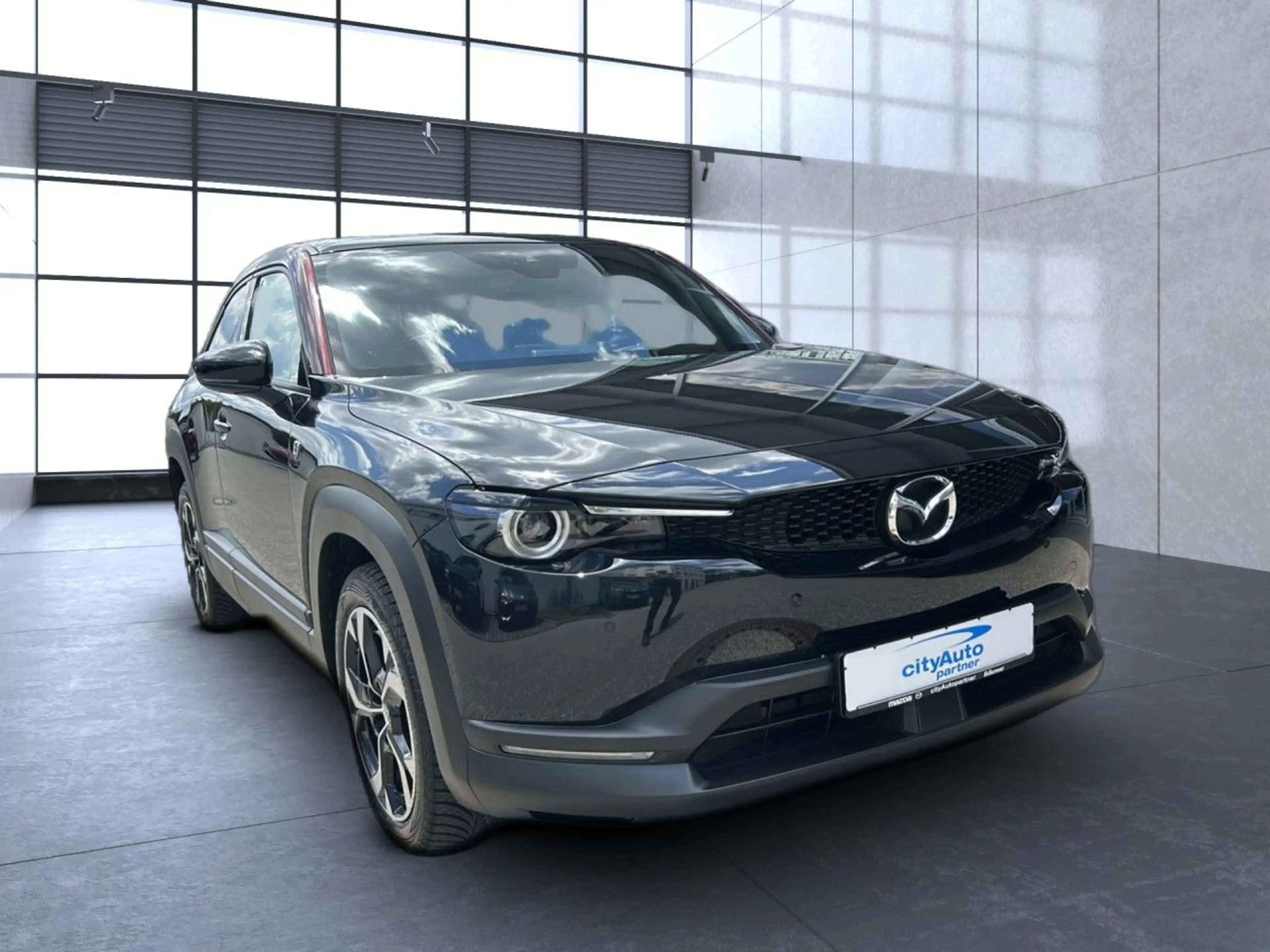Mazda MX-30 Edition R R-EV Bluetooth Head Up Display LED — photo 4