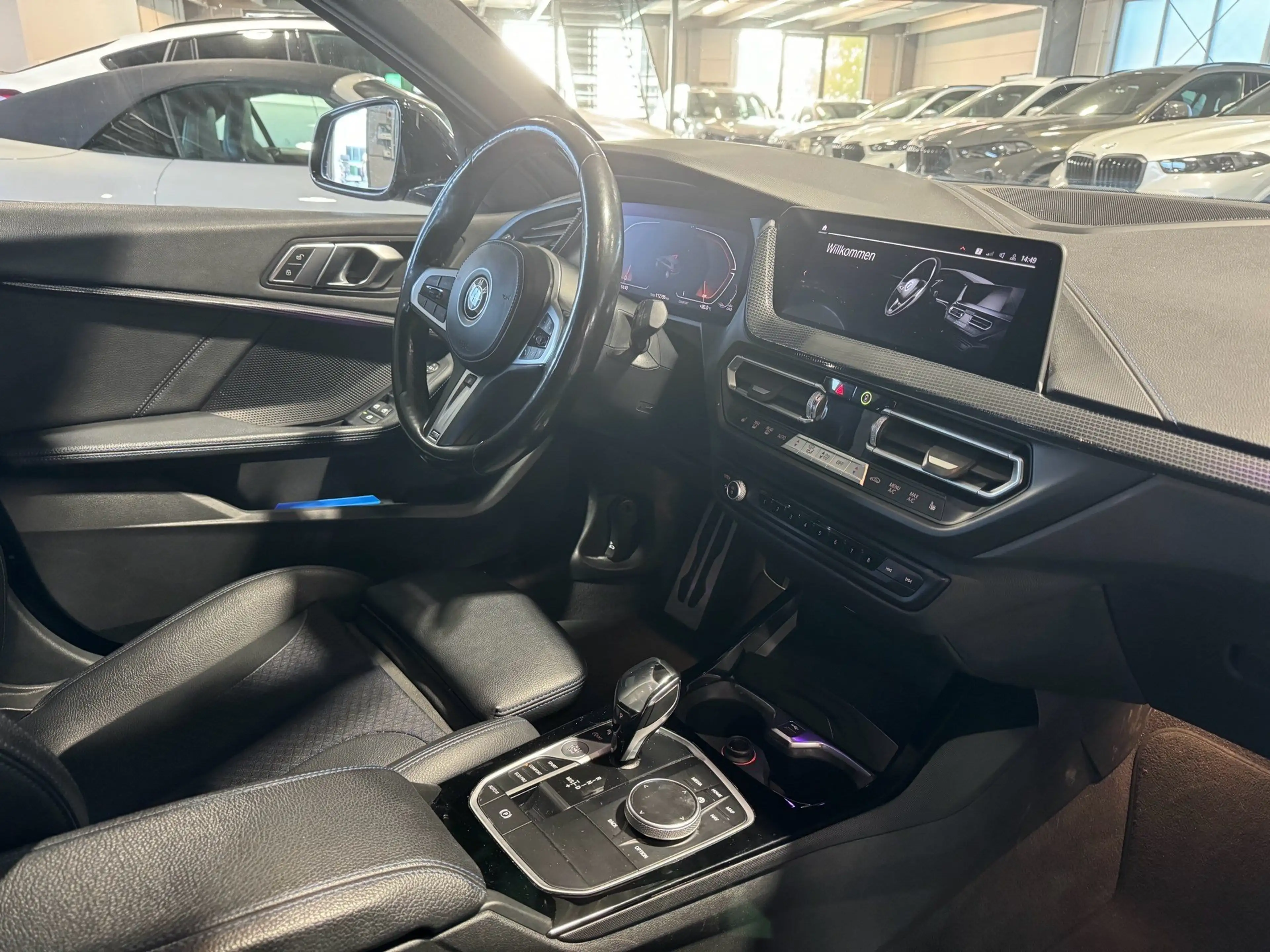 BMW 120 d xDrive M Sport A — photo 8