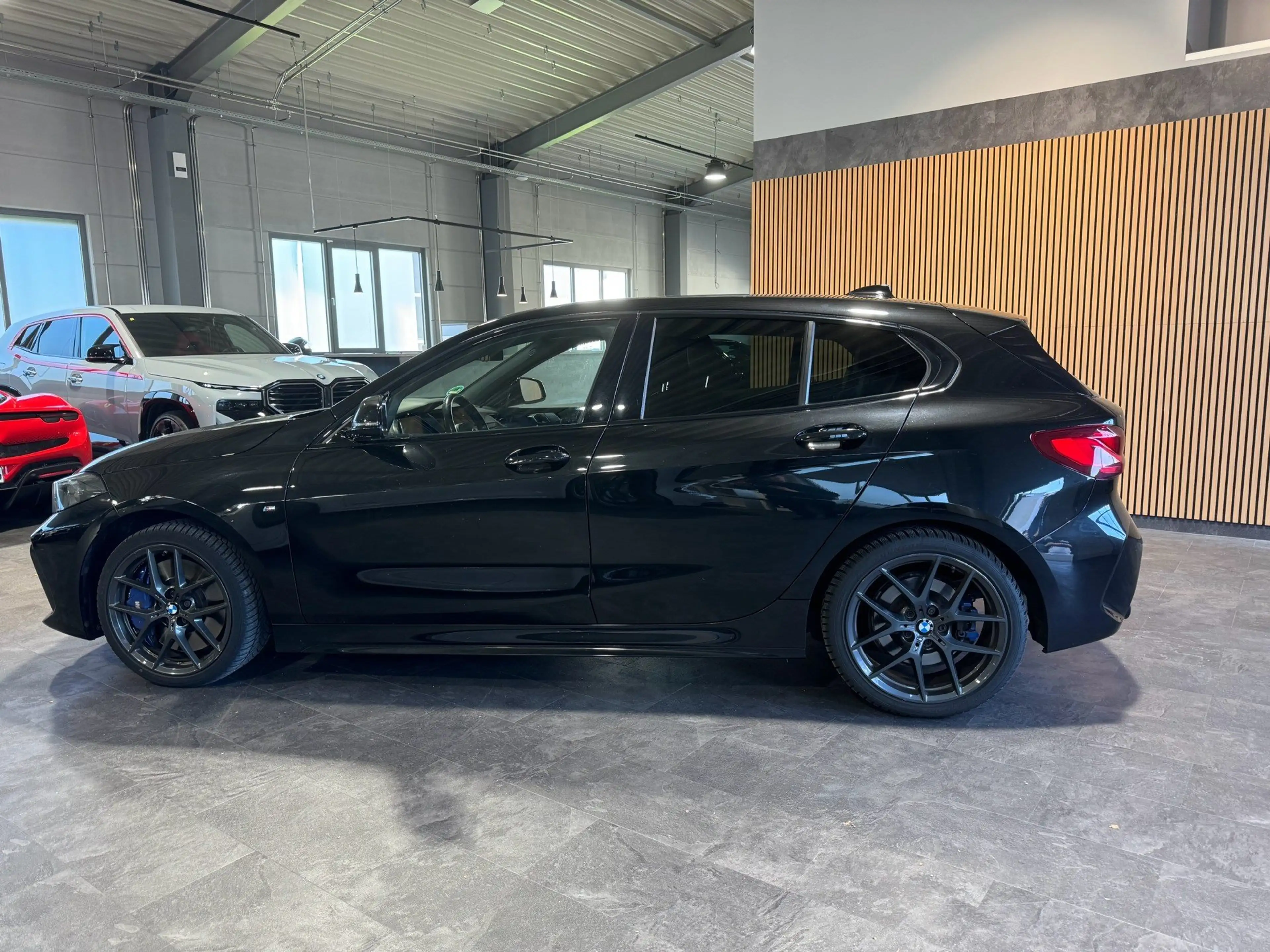 BMW 120 d xDrive M Sport A — photo 3