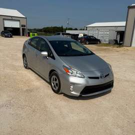 5 PASSENGER HYBRID!!! CLEAN CARFAX!!!