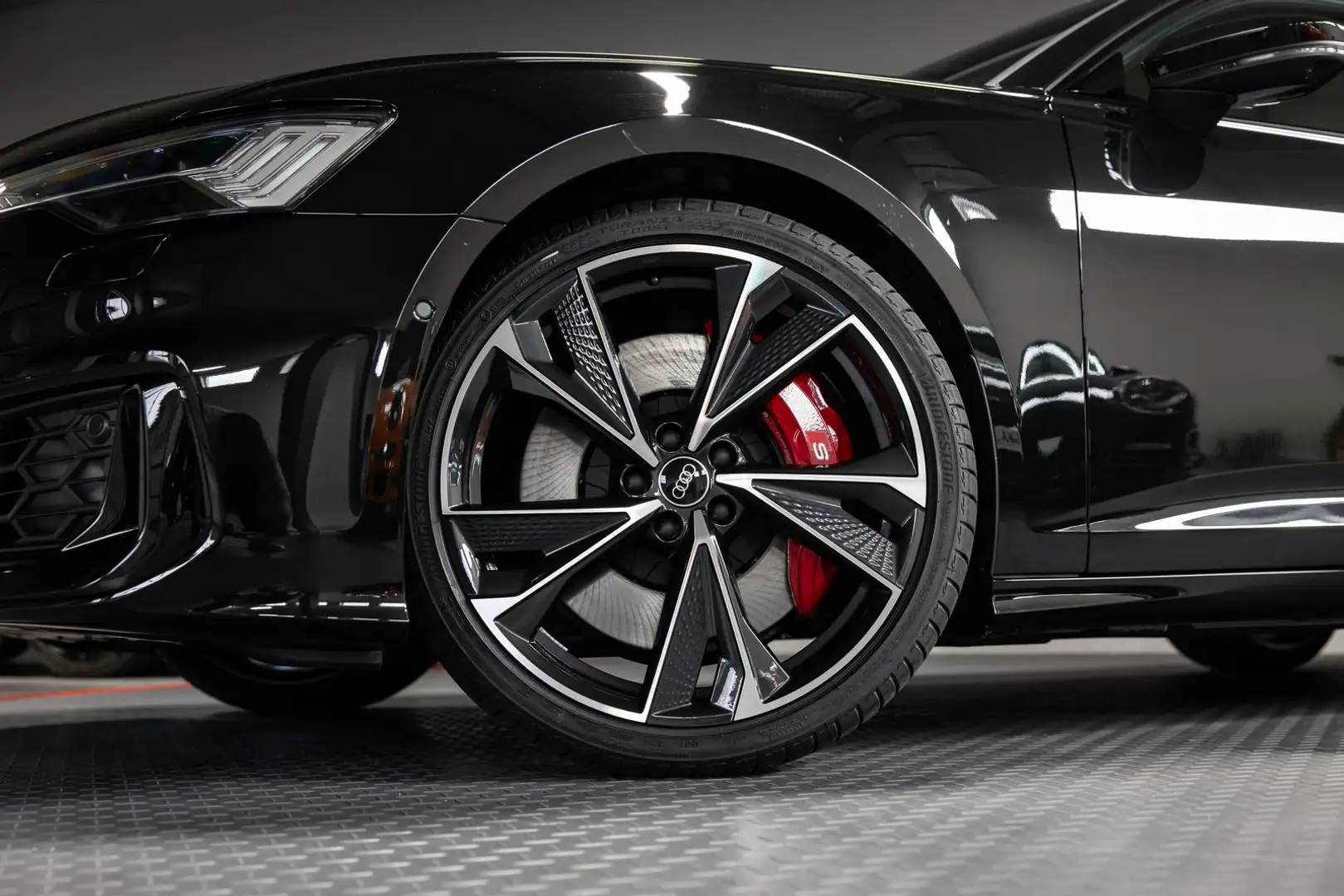 Audi S6 3.0 TDI Headup - Pano - B&O - AHK - SHZ - GV5 Černá - 2