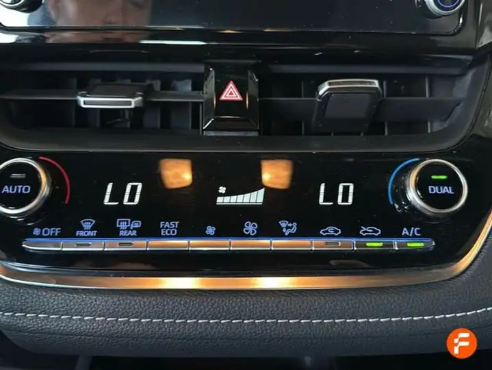 Toyota Auris 2020, foto 25