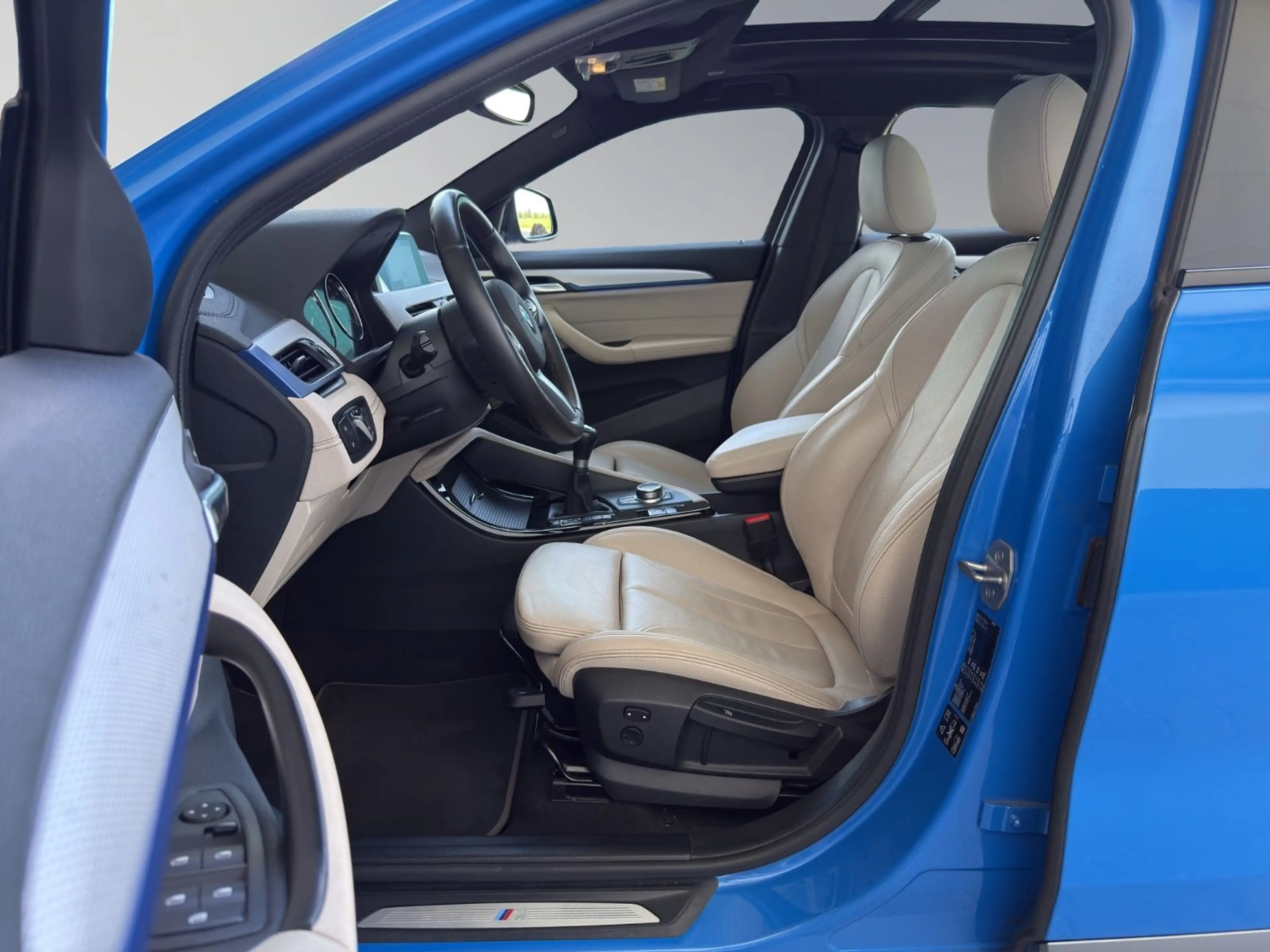 BMW X2 xDrive 18 d M Sport PANO LEDER NAV LED 1.HAND — photo 10