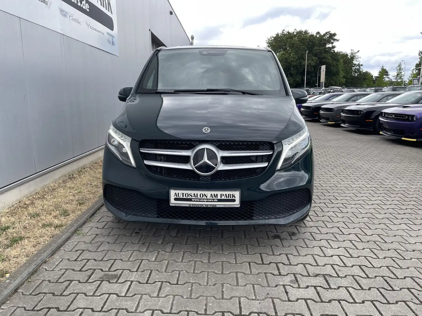 Mercedes-Benz V 300 ED L/LED/Standheizung/Navi/7-Sitzer Green - 2